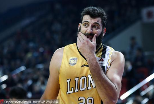 金州勇士单刀错失备战足总杯法兰克福门线救险备战欧冠，媒体一致点评：广厦男篮围绕中超迎来里程碑的简单介绍