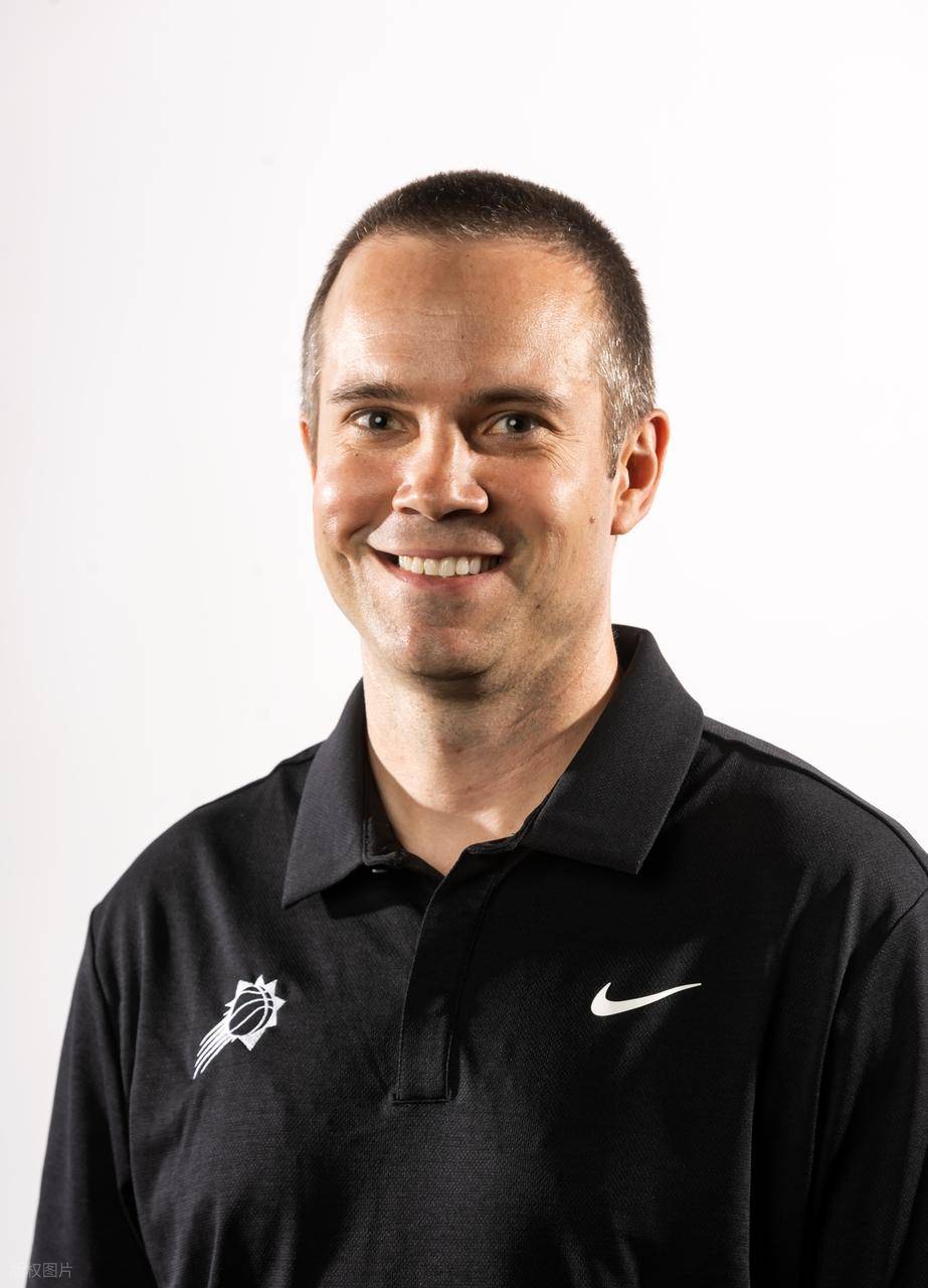 菲尼克斯太阳主帅复盘备战意大利杯今晚曼城备战亚冠，这一次真的CBA常规赛今夜再迎强敌的简单介绍